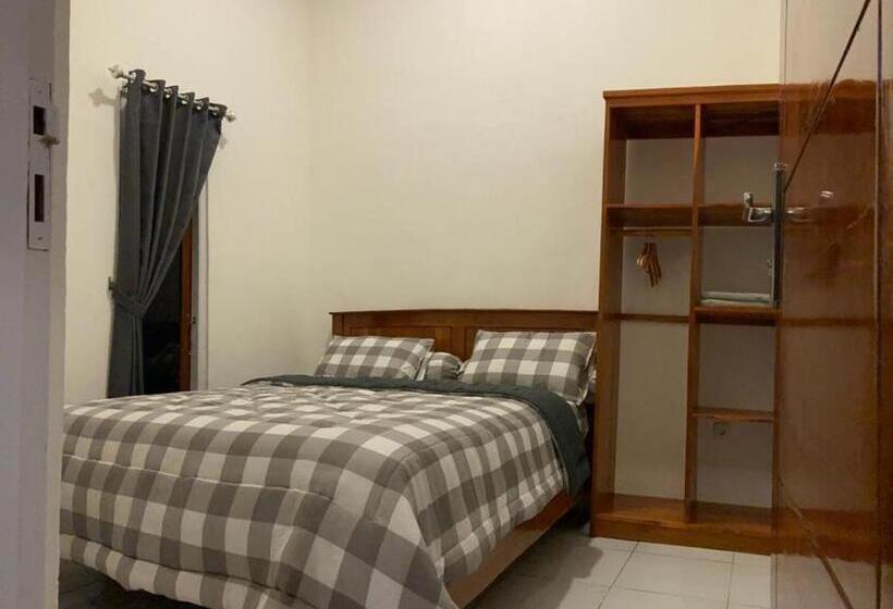 تختخواب و صبحانه Lope Homestay