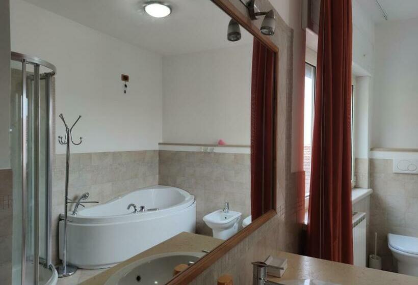 مبيت وإفطار Residenza Angioina