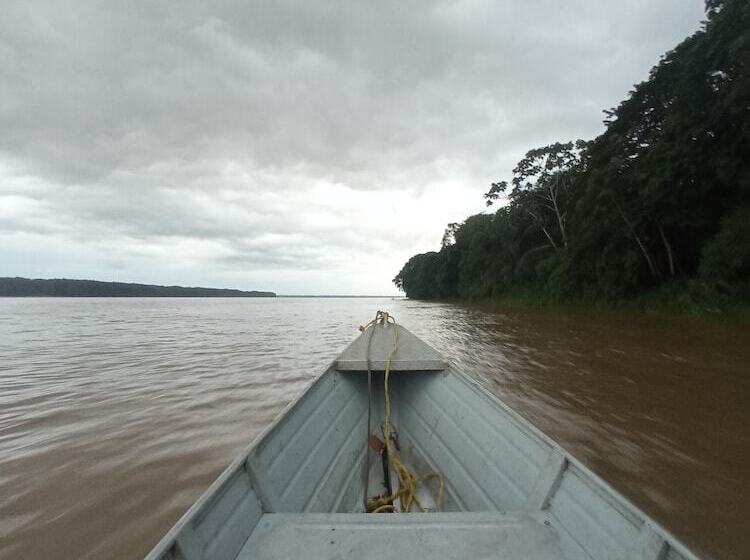 Hostal Búho Amazonas Tours   Hostel