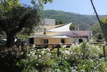 هتل Agriturismo Antichi Sapori