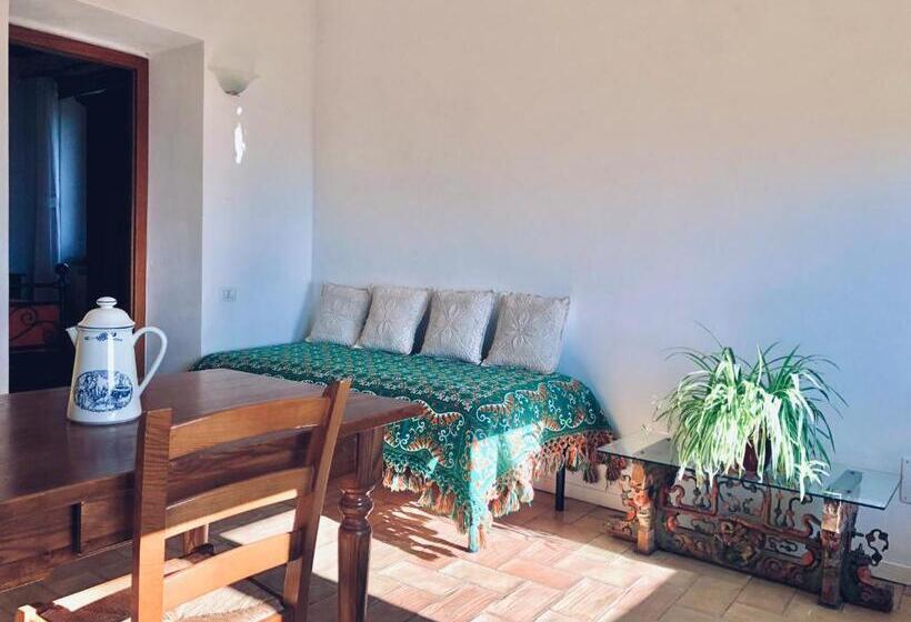 فندق Agriturismo Castelvecchio, Casa Vacanza Con Piscina A Fabriano