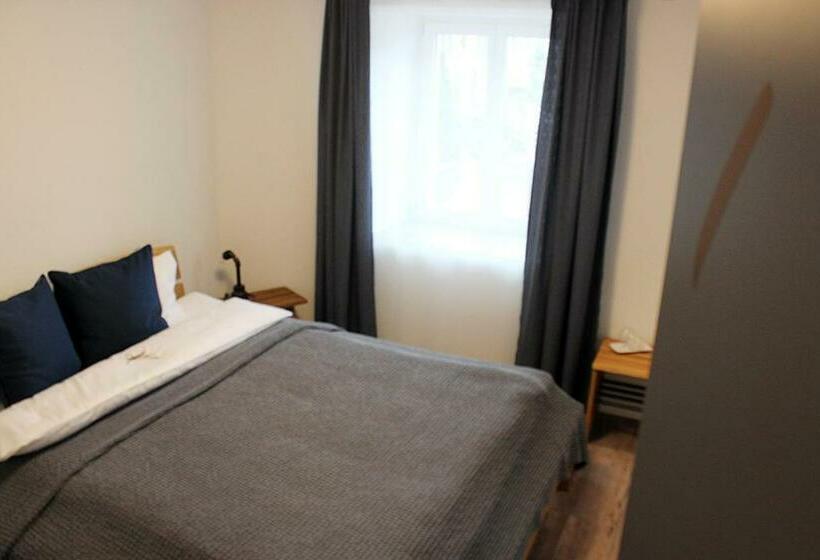 هتل Auberge Passepartout