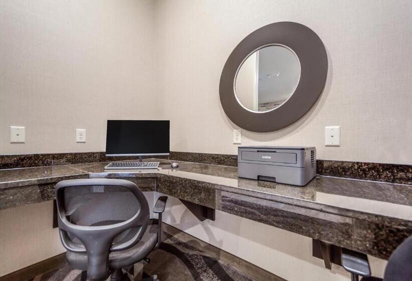 فندق Cobblestone Inn & Suites  Fremont