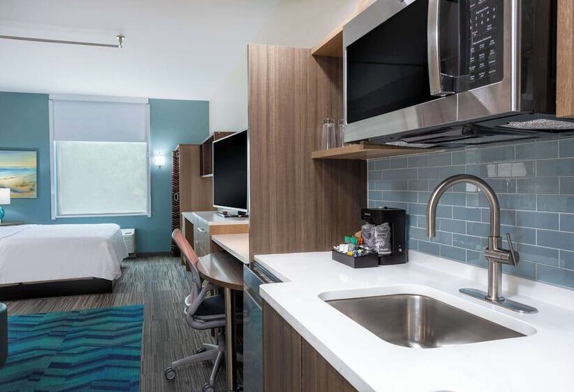 هتل Home2 Suites By Hilton Vero Beach I95