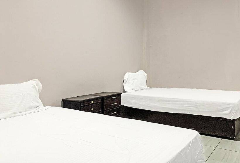 Отель Oyo 91657 Penginapan Radja Jeneponto