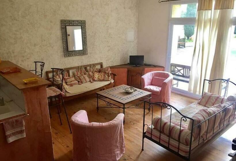 Пансион Gîte Le Roucoul