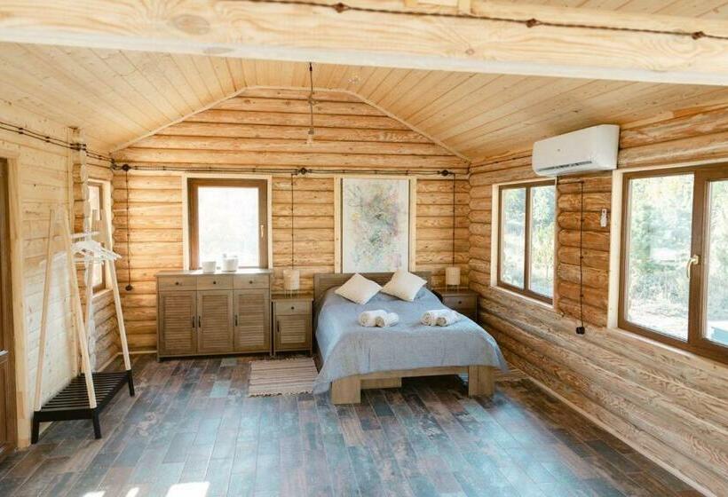 پانسیون Wooden House In Wildlife Refuge
