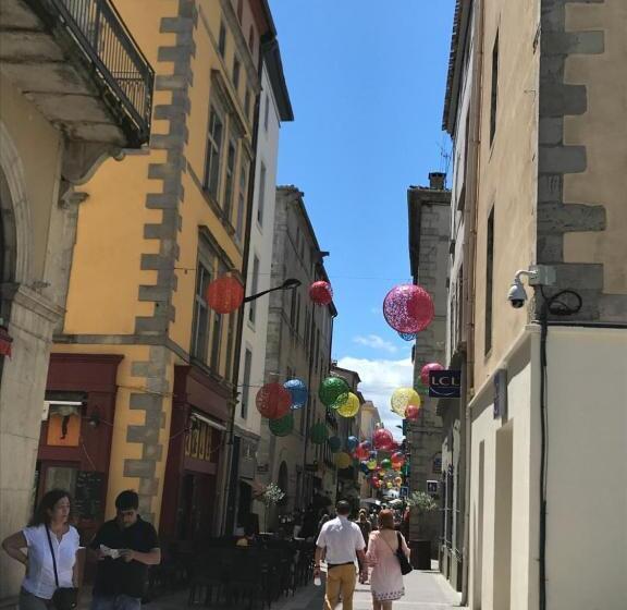 ベッドアンドブレックファースト La Rosela De La Cité