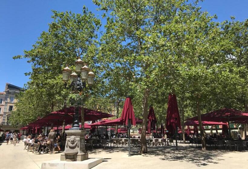 ベッドアンドブレックファースト La Rosela De La Cité