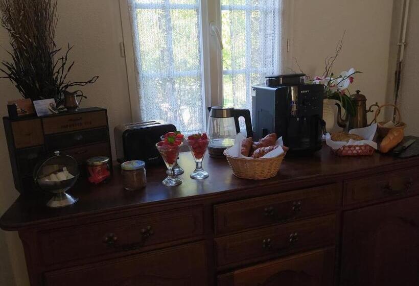 بنسيون L Ancien Café