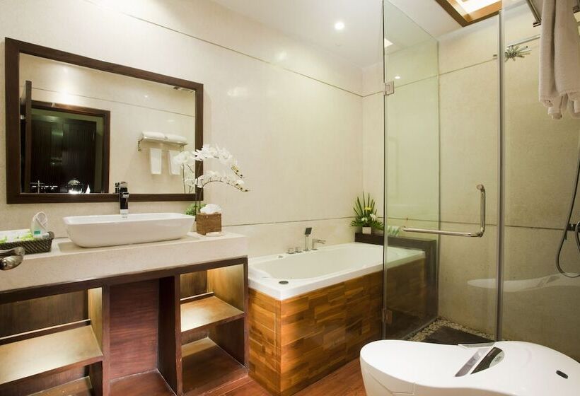 Astagina Resort Villa And Spa