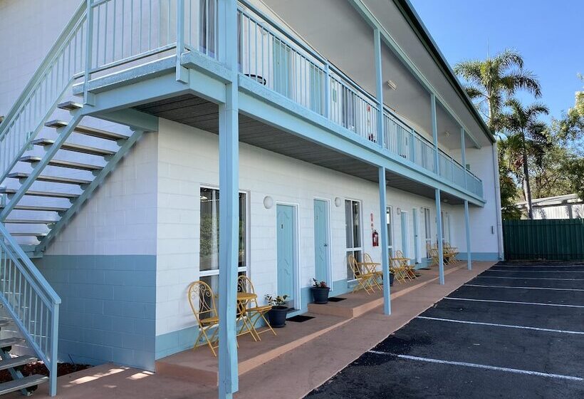 Central Point Motel