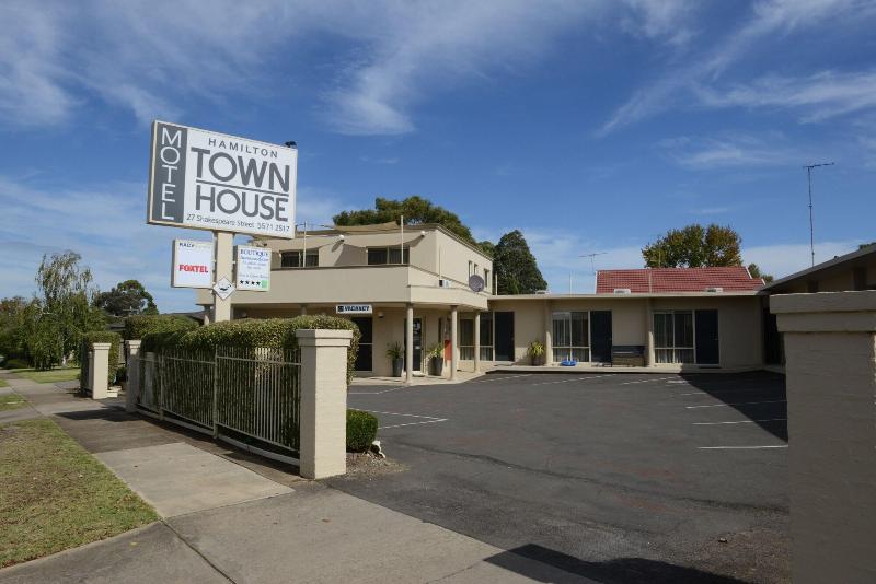 Hamilton Townhouse Motel