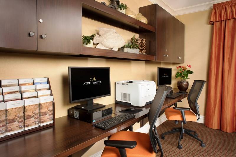 Ayres Hotel Orange