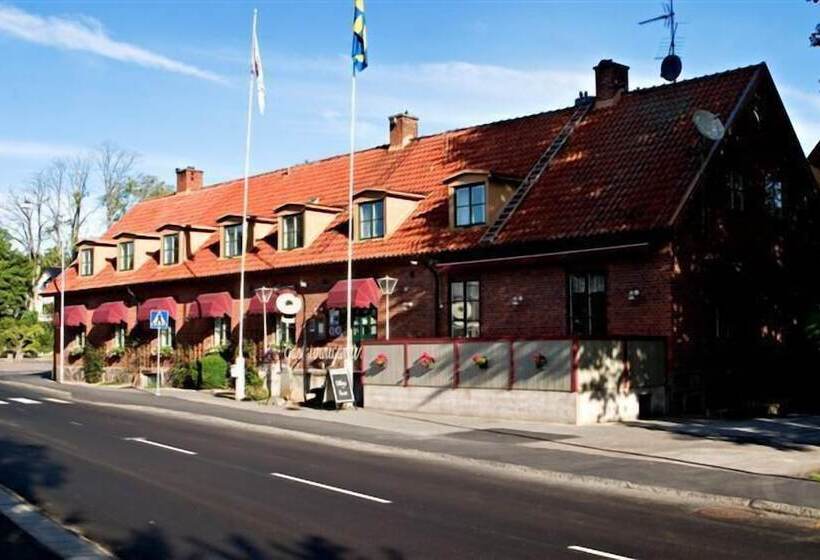 فندق Brösarps Gästgifveri & Spa