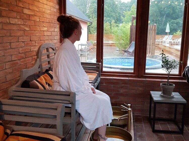 فندق Brösarps Gästgifveri & Spa