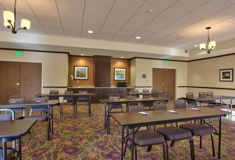 هتل Comfort Inn & Suites Dothan East