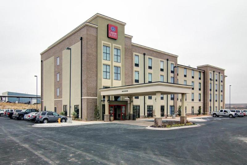 هتل Comfort Suites Carlsbad