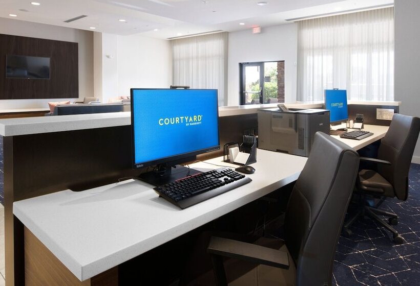 هتل Courtyard By Marriott Lubbock Downtown/university Area