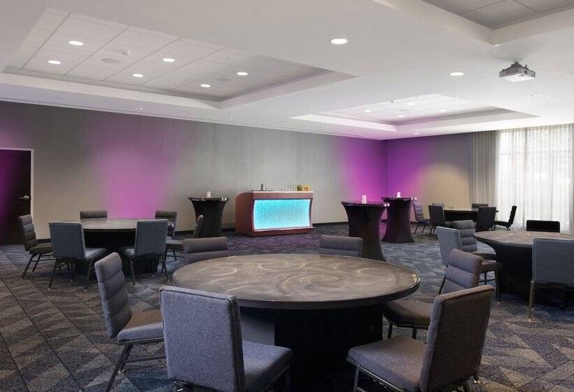 هتل Courtyard By Marriott Lubbock Downtown/university Area