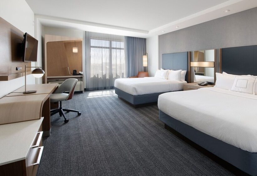 هتل Courtyard By Marriott Lubbock Downtown/university Area