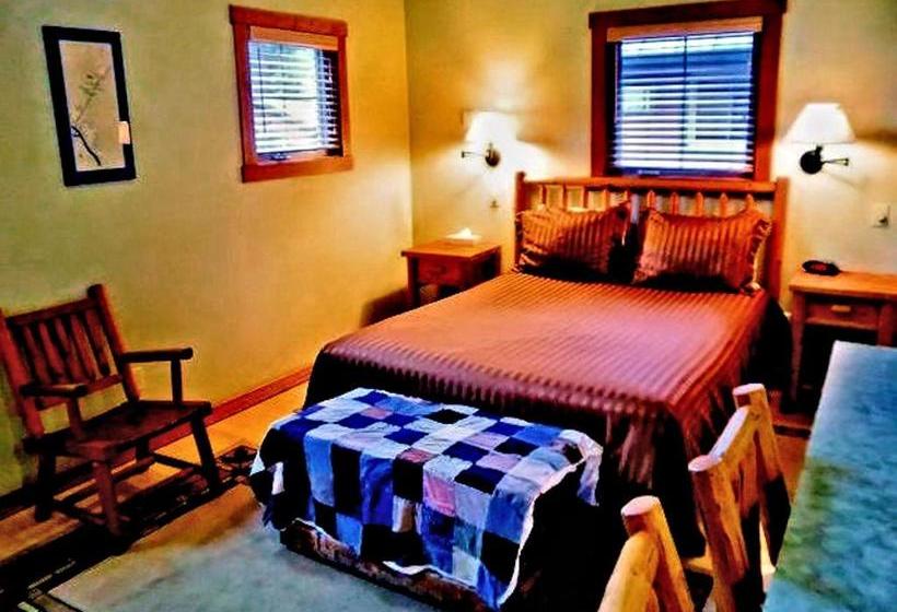 Отель Creekside Inn & Resort