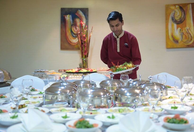 Fotos del hotel Golden Tulip Buraidah:  36