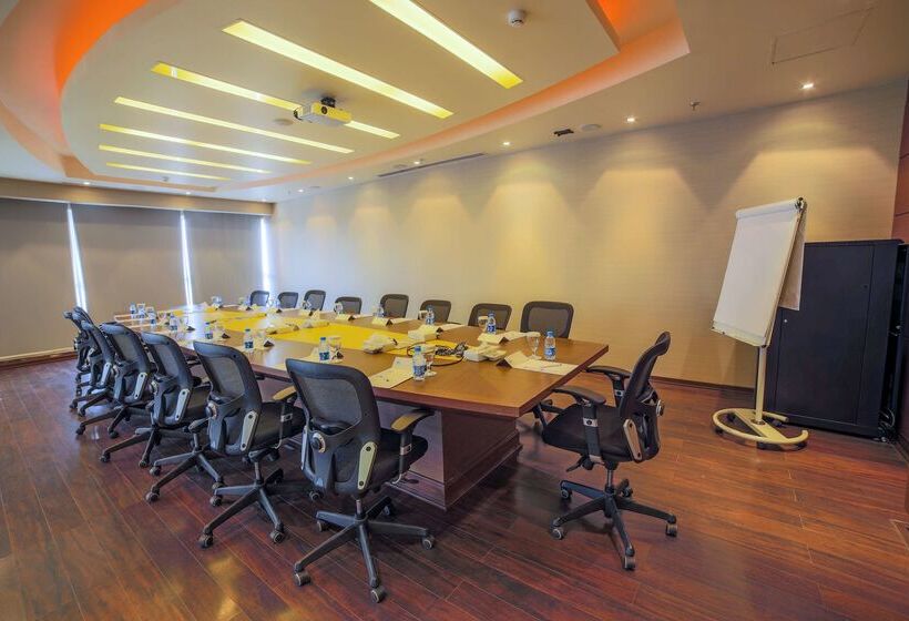 Fotos del hotel Golden Tulip Buraidah:  13