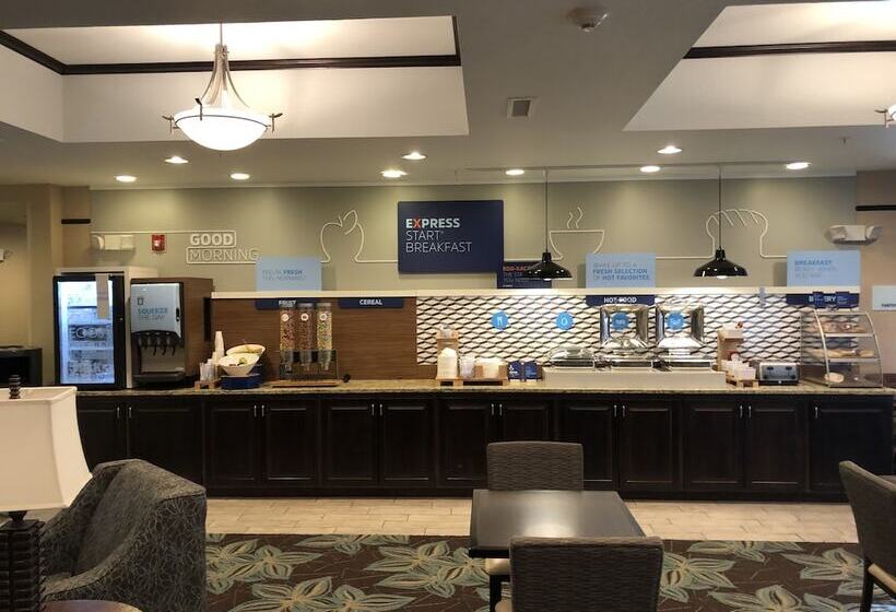 ホテル Holiday Inn Express & Suites Nevada, An Ihg