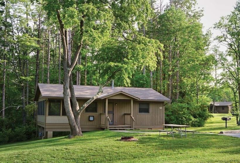 酒店 Hueston Woods Lodge & Conference Center