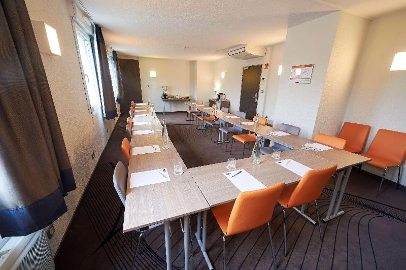 בית מלון כפרי Ibis Styles Saint Quentin
