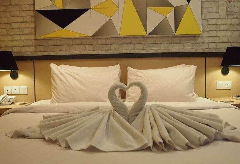 هتل Nite & Day Laguna Bintan