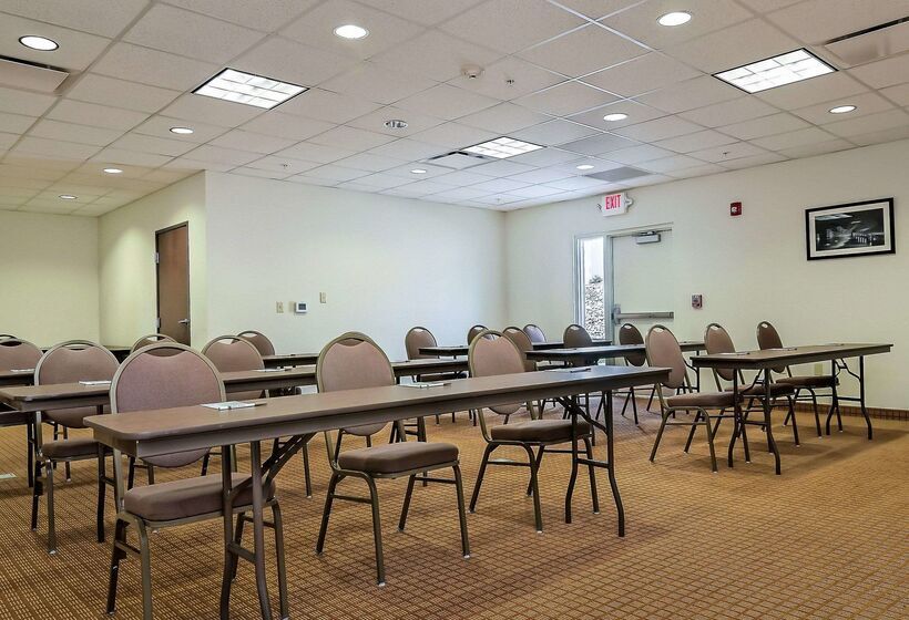 فندق Sleep Inn & Suites   Fort Scott