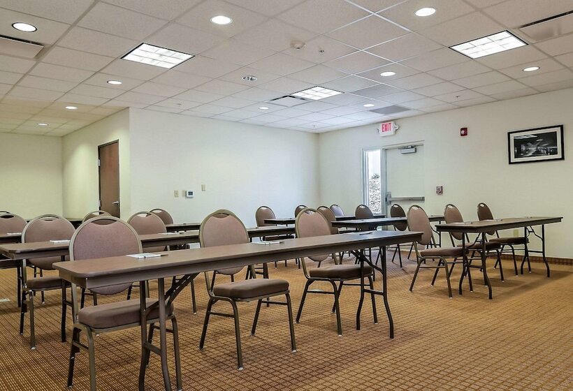 فندق Sleep Inn & Suites   Fort Scott