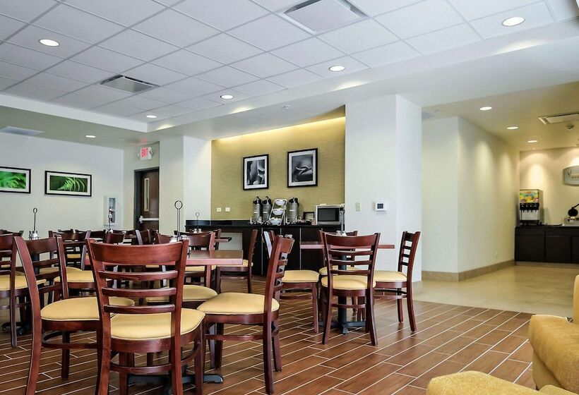 فندق Sleep Inn & Suites   Fort Scott