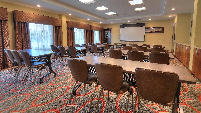 Отель Staybridge Suites Knoxville West, An Ihg