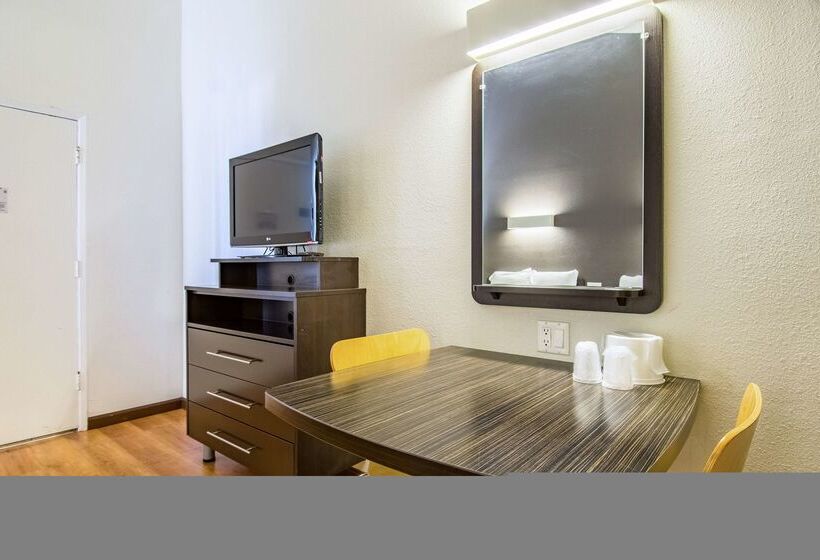 酒店 Studio 6 Cypress, Ca