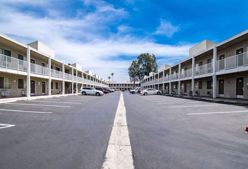 酒店 Studio 6 Cypress, Ca