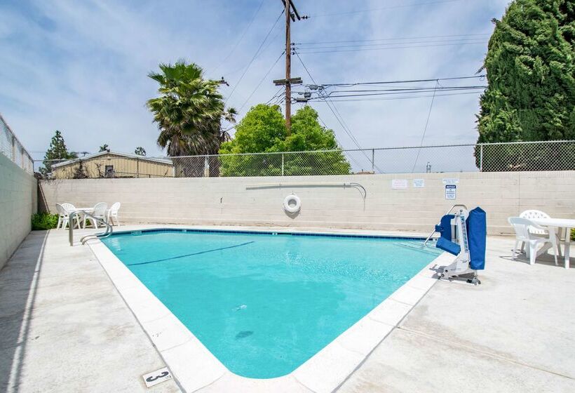 酒店 Studio 6 Cypress, Ca