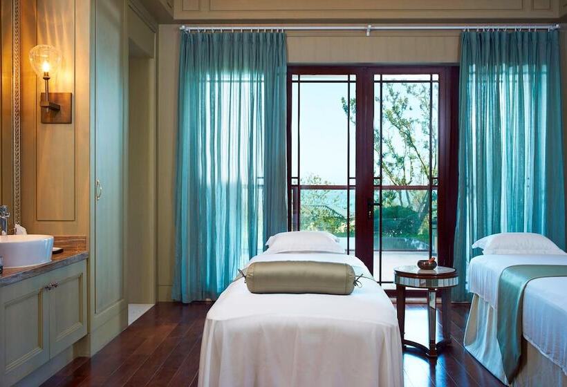 هتل The Westin Zhujiajian Resort, Zhoushan