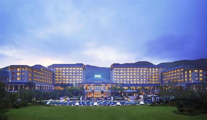 هتل The Westin Zhujiajian Resort, Zhoushan