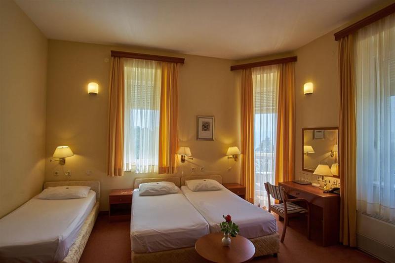 هتل Vila Ružica  Glavna Zgrada I Depandanse