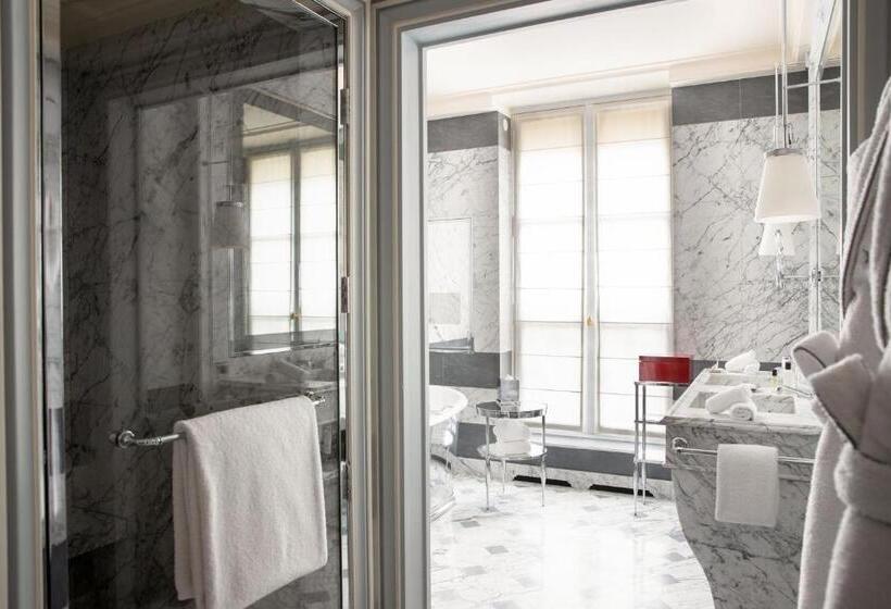 La Réserve Paris Hotel & Spa