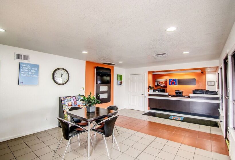 Motel 6 Manteca, Ca