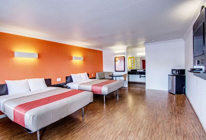 Motel 6 Manteca, Ca