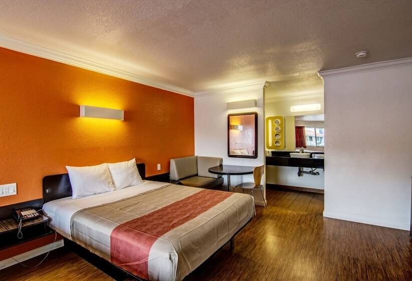 Motel 6 Manteca, Ca