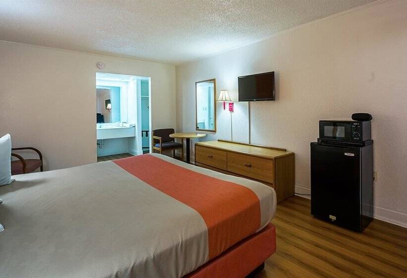 Motel 6 Perry, Ga