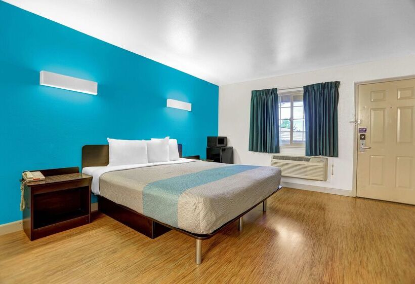 Motel 6anderson, Ca  Redding Airport