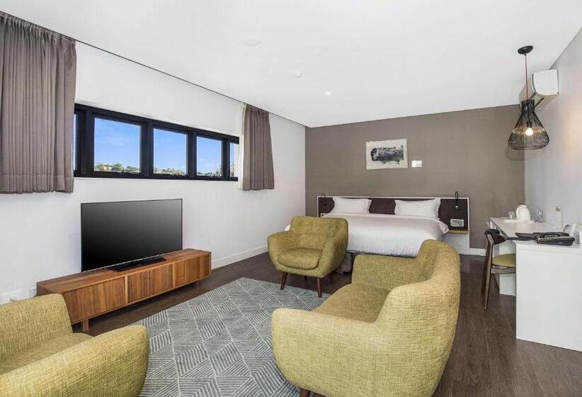 מוטל The Kingsford Brisbane Airport, Ascend Hotel Collection