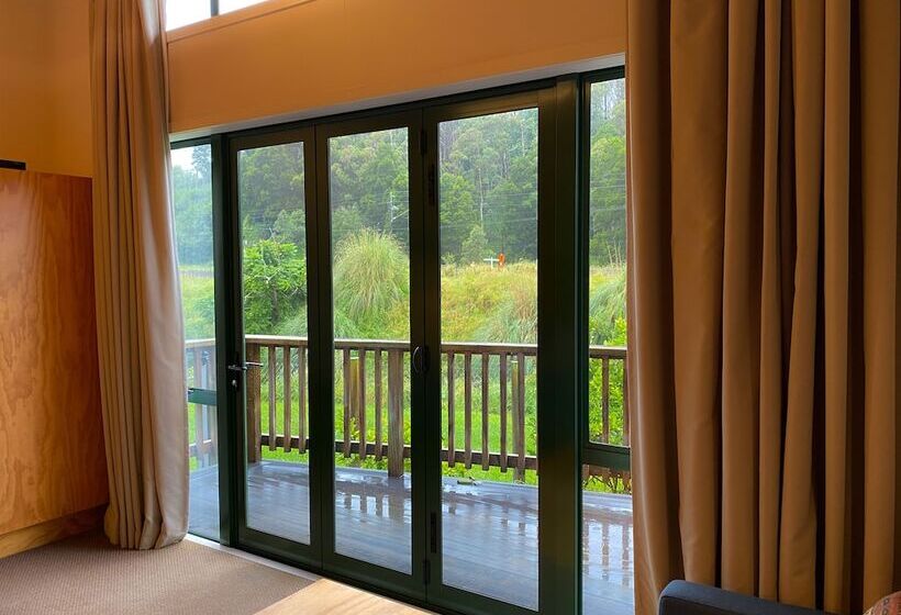 מוטל Waitomo Lodge